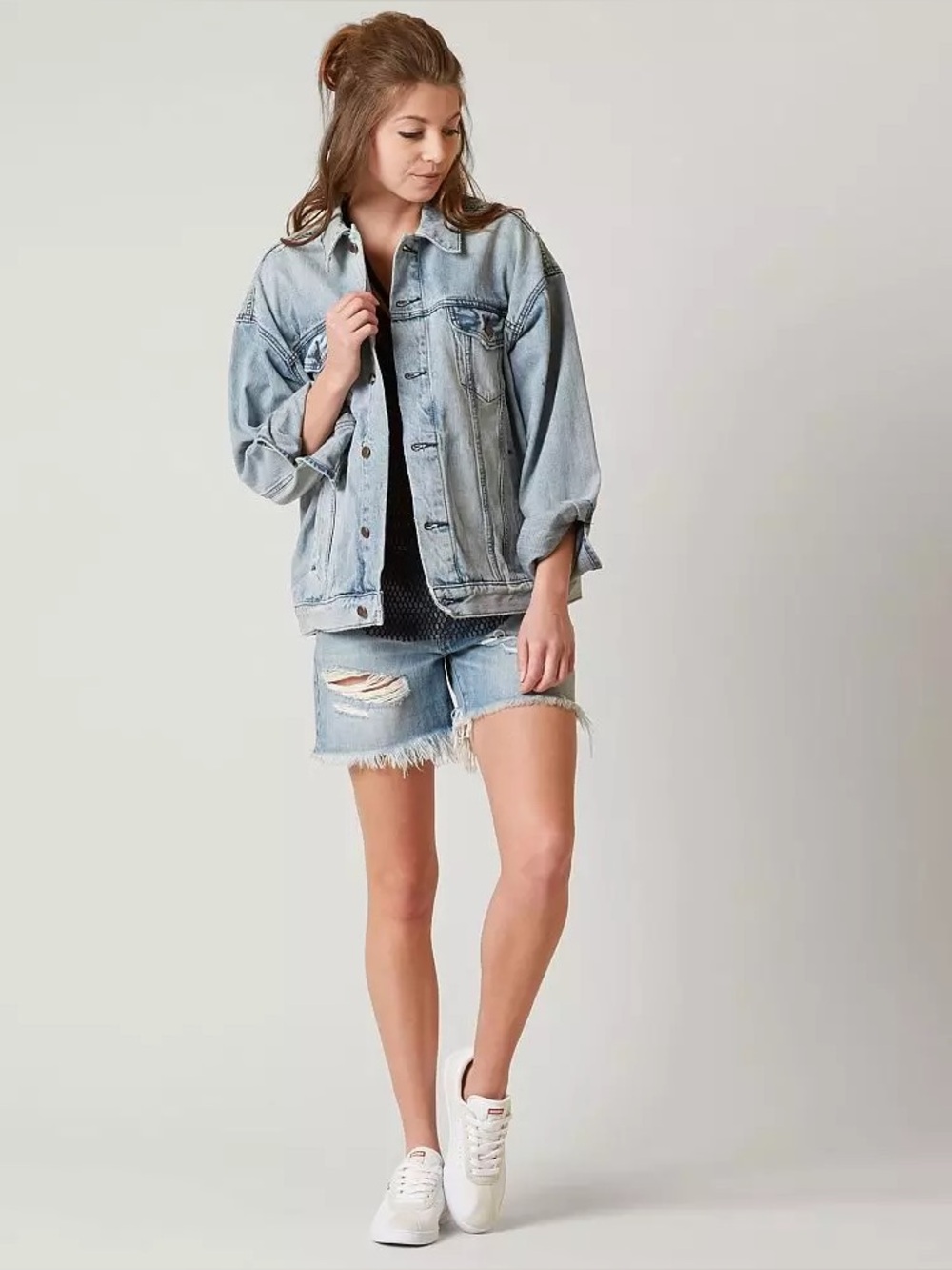 Free People 26 years wash oversized Denim Trucker Jacket Denim Jacket M/L